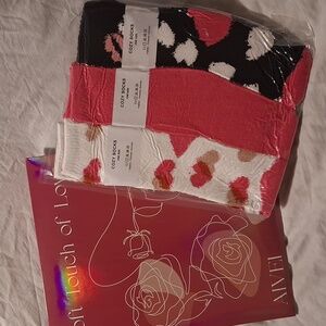 Aivei Valentine's Day Cozy Socks One Size 3 Pair Set - Pink, White, Black